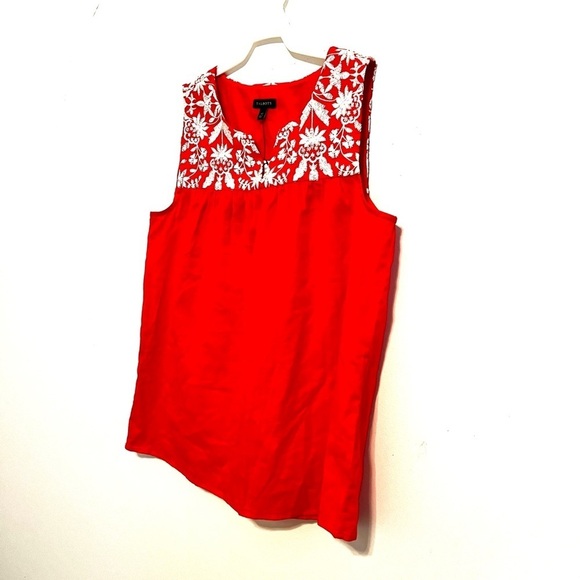 2/$30 Talbots - Floral Embroidered Sleeveless Top - Picture 3 of 8